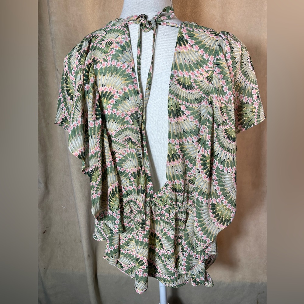 Molly Bracken Ruffled Blouse - Picture 2 of 6